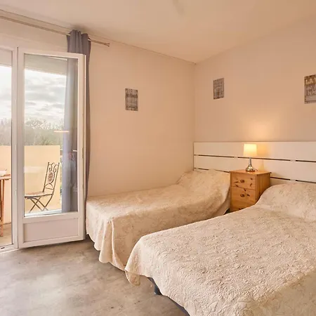 Lumineux En Centre-ville Avec Balcon Et Animaux Admis - Fr-1-841-16